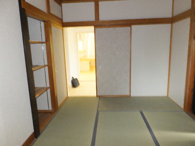 izurainbowcom's tweet image. 【静岡・伊豆・下田・須崎・リフォーム済み・中古・売家】S1833SH 下田市須崎 平坦地、日当たり良好 R2.9内外装リフォーム済み 中古住宅、中古別荘　2,600万円
 #shizuoka #izu #shimoda #suzaki izurainbow.com/bs/s1833sh/