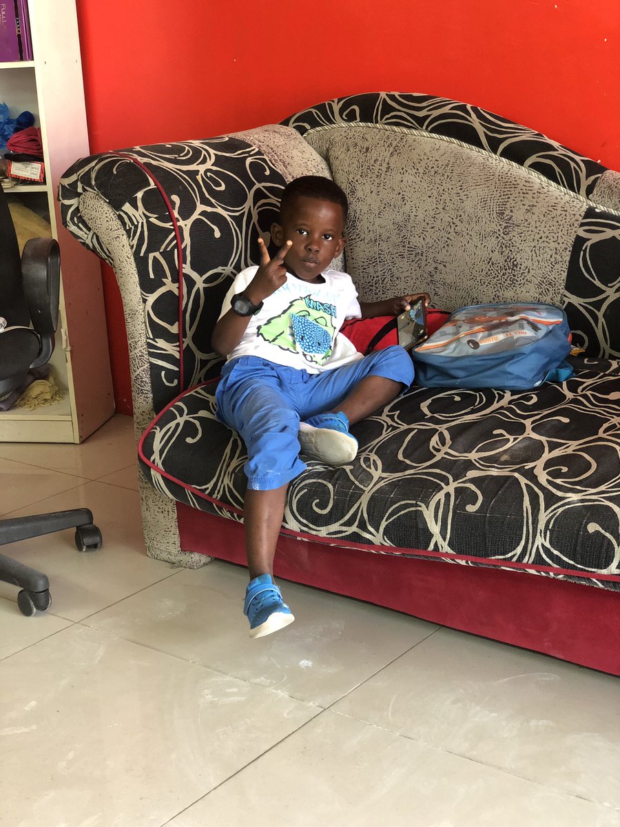 EssabaMba's tweet image. Hbd au professeur Larson MBA ESSABA. Sois immensément béni fiston. Je t’aime à l’infini 😍😍😍papa d’amour 🔥👏