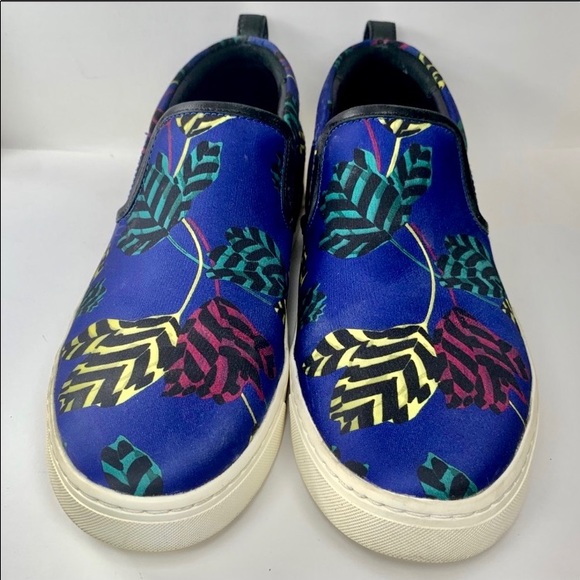 msmc92's tweet image. So good I had to share! Check out all the items I'm loving on @Poshmarkapp from @kikismom29 @koehn_kevin #poshmark #fashion #style #shopmycloset #marcbymarcjacobs #sofft: posh.mk/KDcDsKmv89