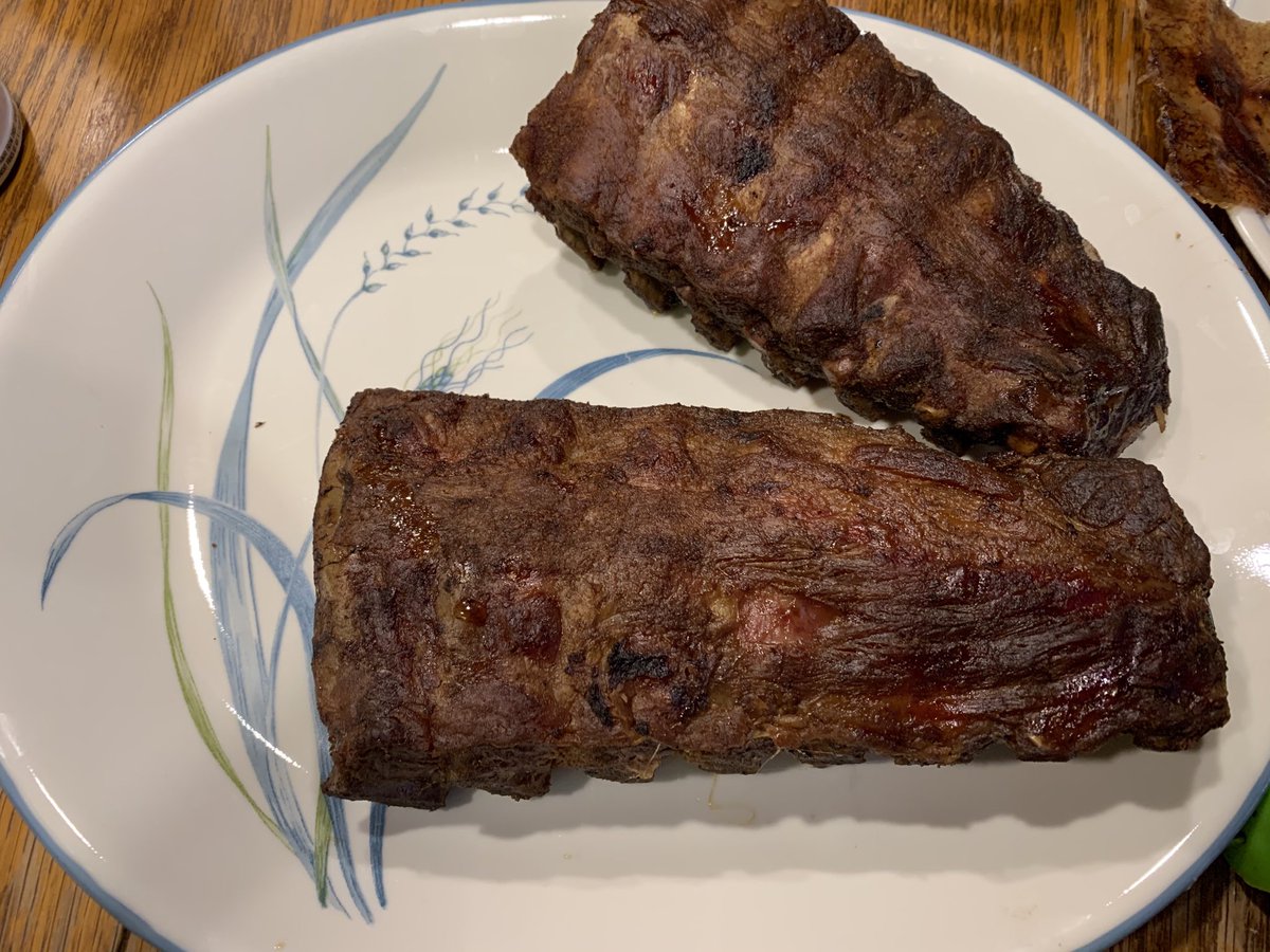 Supporting the Canadian pork industry tonight.  The kid did a fantastic job getting supper to the table! ⁦<a href="/JStankievech/">Jordan Stankievech</a>⁩ ⁦<a href="/GlenStankievech/">Glen Stankievech</a>⁩⁦ @JamieDoyle_⁩
#smokin’ #takingtimeonaSunday