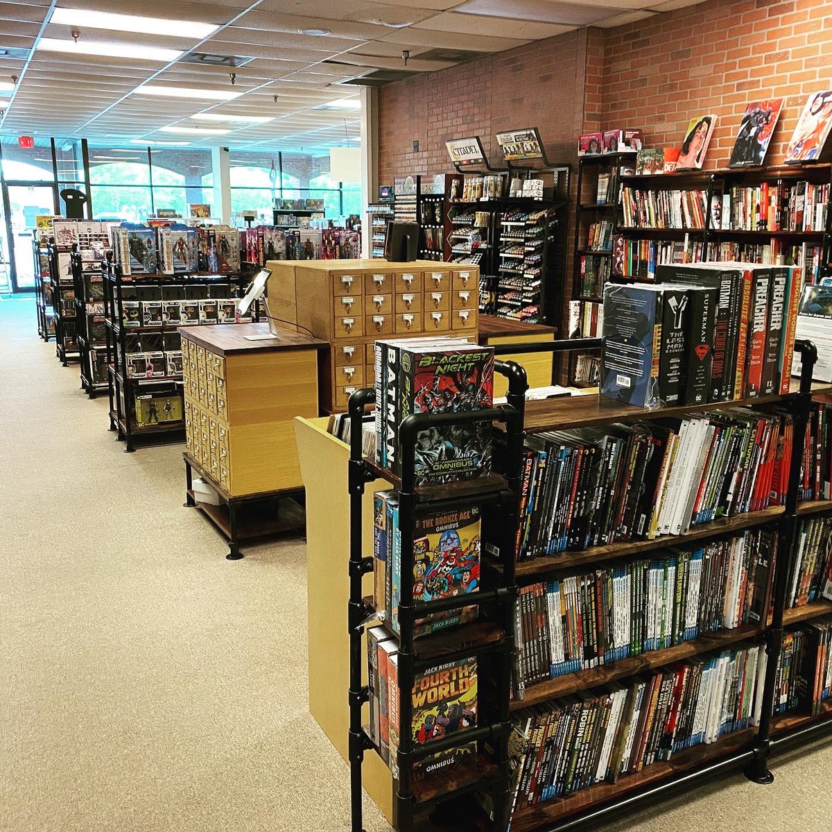 BigEasyComics's tweet photo. Have you visited us since we remodeled? https://t.co/bo79QfgpH3