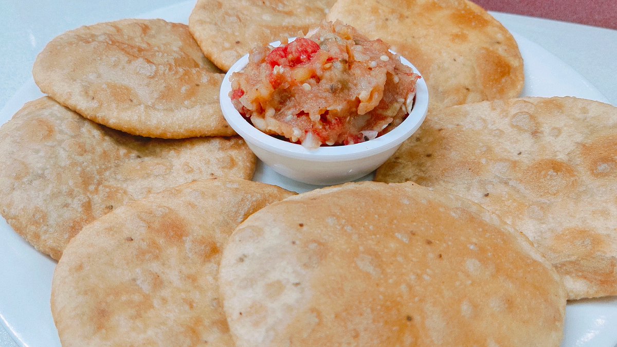 CookWithSushma's tweet photo. Bihar Famous Food
Sattu Ki Kachori Recipe
Watch FUll Video Click Here: https://t.co/r5fyVFHggG
#Sattu Ki Kachori #BiharFamousfood #BreakfastRecipe #SattuKhastaKachori #cookwithsushma https://t.co/xO54putHZE