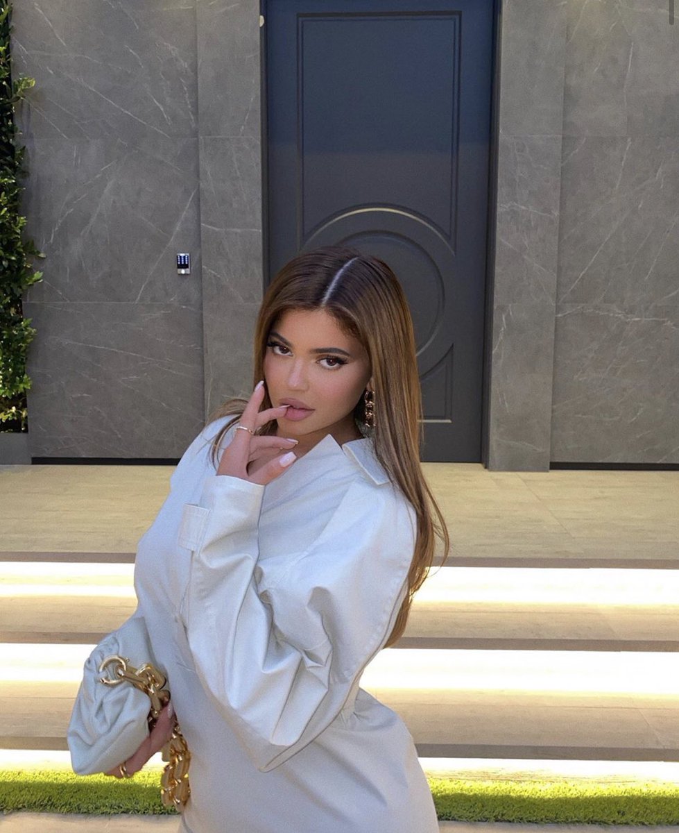 Kylie Jenner tweet media