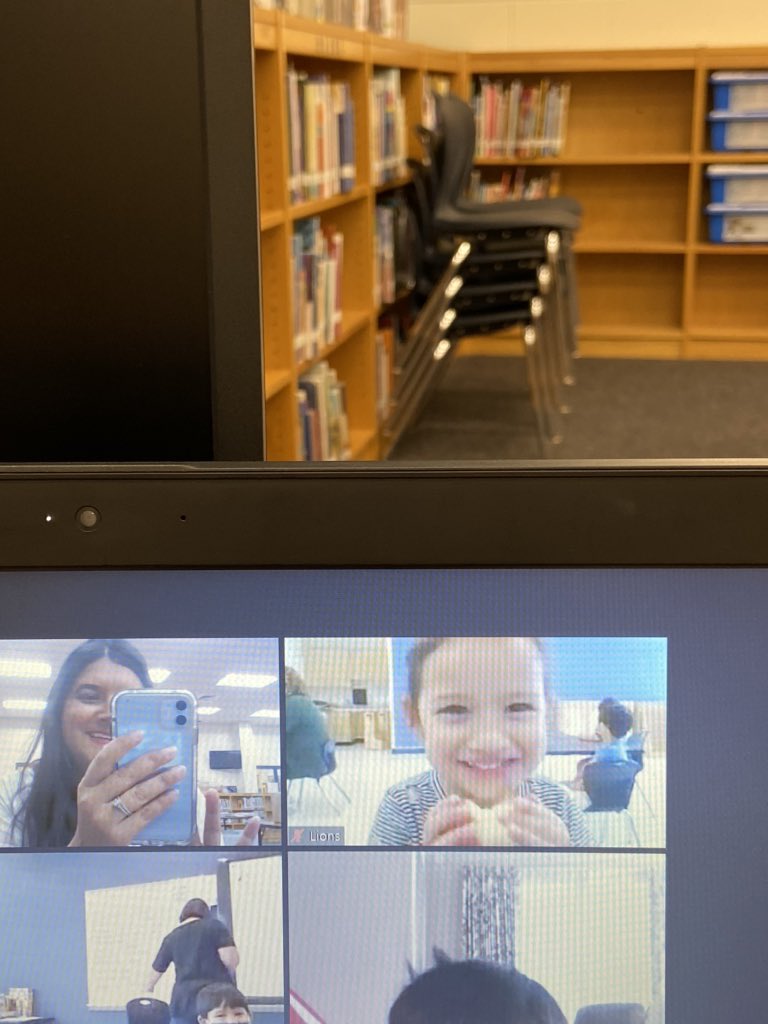 When you get to teach your library lesson to your kid’s class. #SweetTeachingMoments #LieckLeaders <a href="/NISDLieck/">NISDLieck</a>