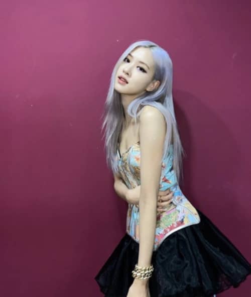 moamoa_korea's tweet photo. あのKPOPアイドルみたいにしてください！💕
・
2020年下半期にしたいヘアカラー👩‍🦰

https://t.co/8MUScjiWKd

#韓国情報　#BLACKPINK  #ohmygirl  # https://t.co/1n7regxj6F