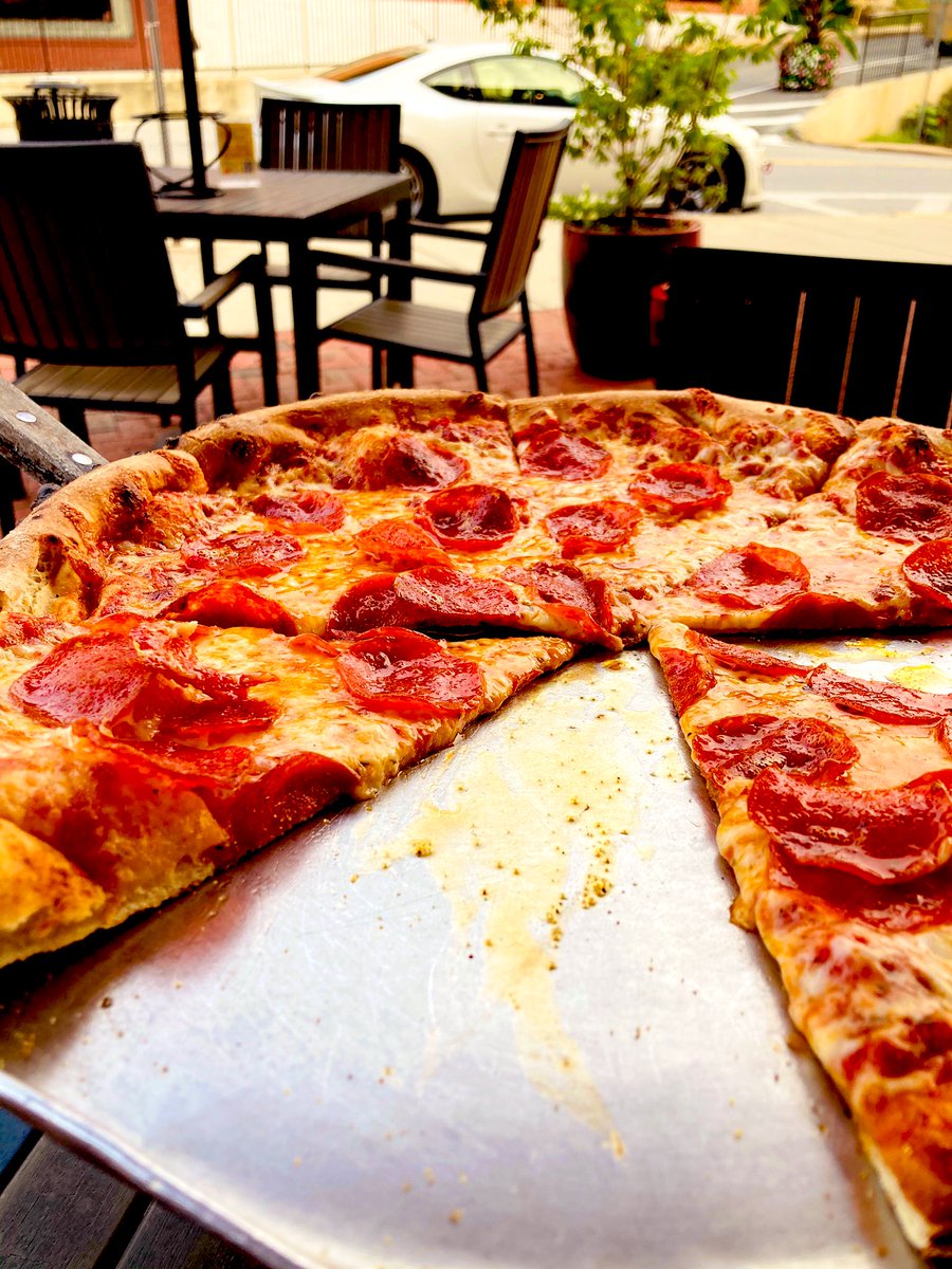 Rudydog44's tweet photo. #mountairyrestaurantweek https://t.co/DqoHZCWcRG