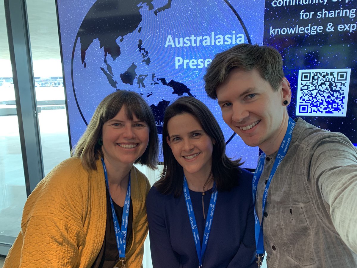 jayechats's tweet photo. @matthewpburgess @ourdigiheritage @KathyGallen @euanc @lylewinton And this one I thought I had misplaced! This one's for you @jessicammoran 😃 #iPRES2019 #WeMissiPRES #AusPreserves https://t.co/2DFzPQe6vJ