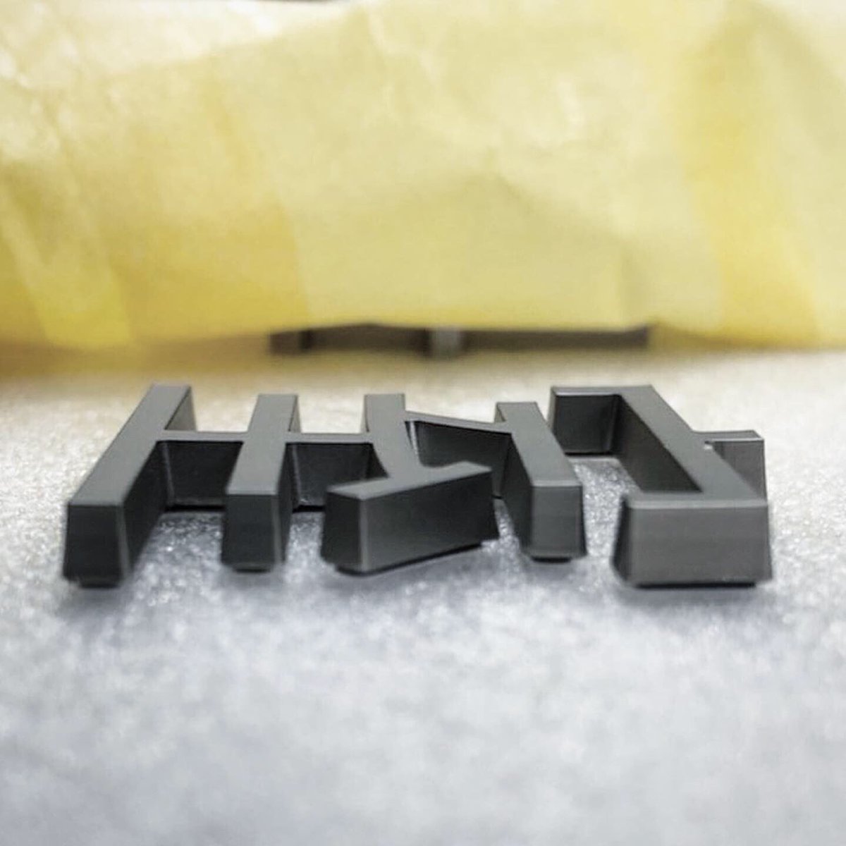 BustaBuddy's tweet photo. ABS樹脂HL切り文字＋三分ツヤ塗装＋テーパーカット＋裏両面テープ。

#job #sign #design #display #interior #plusart #sapporo https://t.co/EgrG1UHhrS