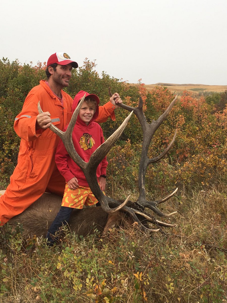 Richard86478959's tweet photo. When three brothers who happen to be good friends draw elk tags it great to be able to help and see the smile.    Bigbulls=lotsbeer https://t.co/DVwCaeRmjV