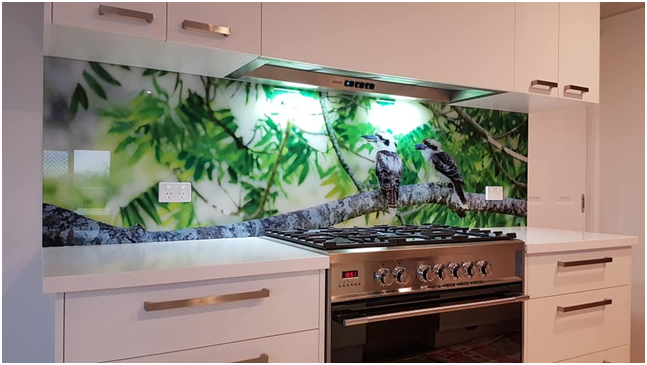 blog-planet.com/15-impressive-… 15 Impressive Kitchen Splashback Ideas for the Kitchen of Your Dreams #splashback #kitchen #kitchendesign #interiordesign #tiles #homedecor #modernkitchen #bathroomdesign #renovation #splashbacks #kitchendecor #glasssplashback #design #bathroom #porcelain