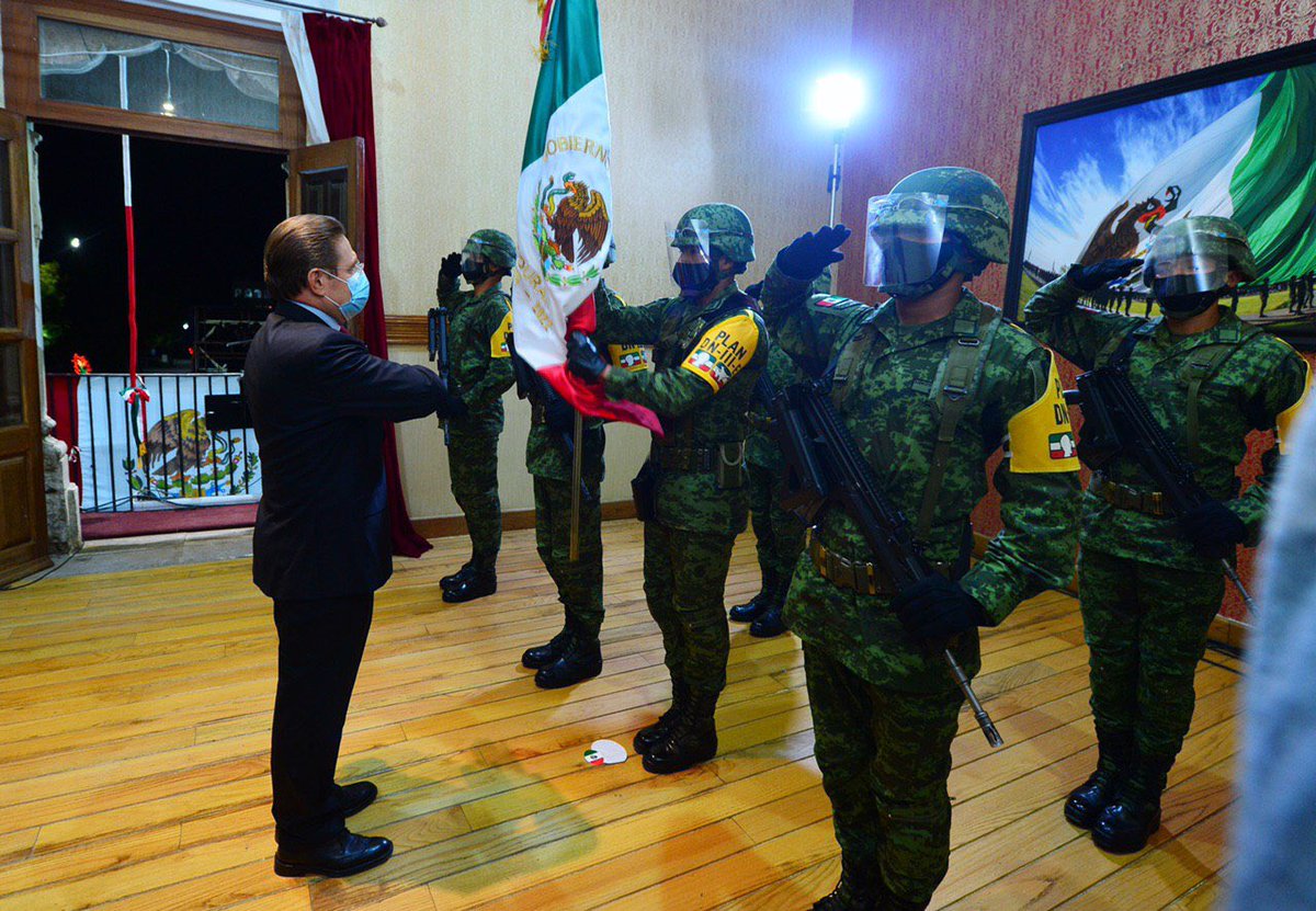 AispuroDurango's tweet photo. Mexicanas y mexicanos:

¡Viva la independencia!

¡Vivan los héroes que nos dieron Patria y libertad!

¡Viva Guadalupe Victoria!

¡Viva nuestro personal médico y de enfermería, quienes arriesgan su vida por cuidar de la nuestra!

¡Viva Durango!

¡Viva México!

¡VIVA MÉXICO! https://t.co/gBEtFpp4qS
