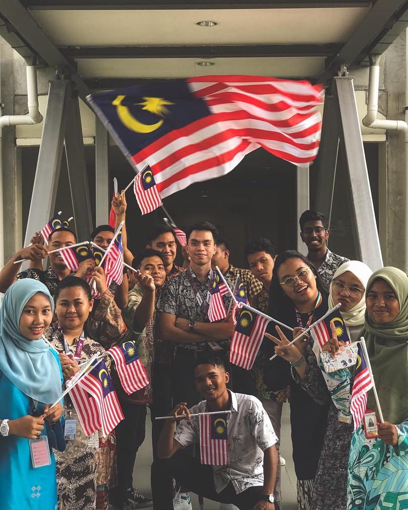 mppptsn_'s tweet photo. Rukun Negara di amal sentiasa, 
Tonggak pegangan jiwa rakyatnya; 
Hari Malaysia diraikan kita, 
Semoga Malaysia sejahtera selamanya!!
🇲🇾🇲🇾🇲🇾🇲🇾🇲🇾🇲🇾🇲🇾🇲🇾🇲🇾🇲🇾🇲🇾🇲🇾🇲🇾🇲🇾🇲🇾
❤️❤️❤️❤️❤️❤️❤️❤️❤️❤️❤️❤️❤️❤️❤️

Selamat Menyambut Hari Malaysia 2020!!

ikhlas ucapan daripada MPP PTSN✨ https://t.co/Vj2CHM5G3z