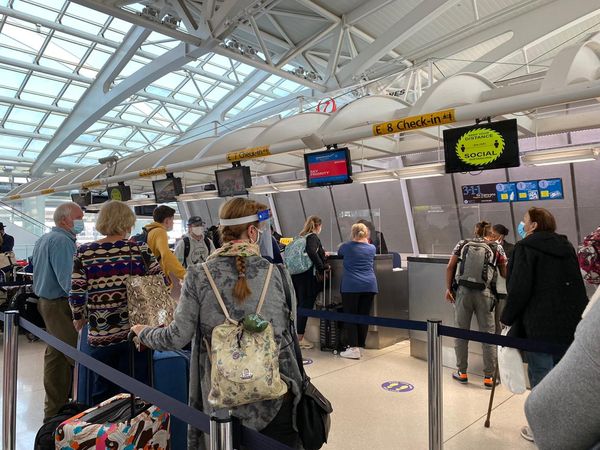 RusConsulateDC's tweet image. #Антонов: Мы проводили уже 24 вывозной рейс для наших граждан. Самолет вылетел в Москву из международного аэропорта г.Нью-Йорка им.Дж.Кеннеди. На Родину возвращаются 360 человек. Среди них - 8 младенцев. Желаем всем счастливого полета и мягкой посадки.
➡️facebook.com/RusEmbUSA/post…