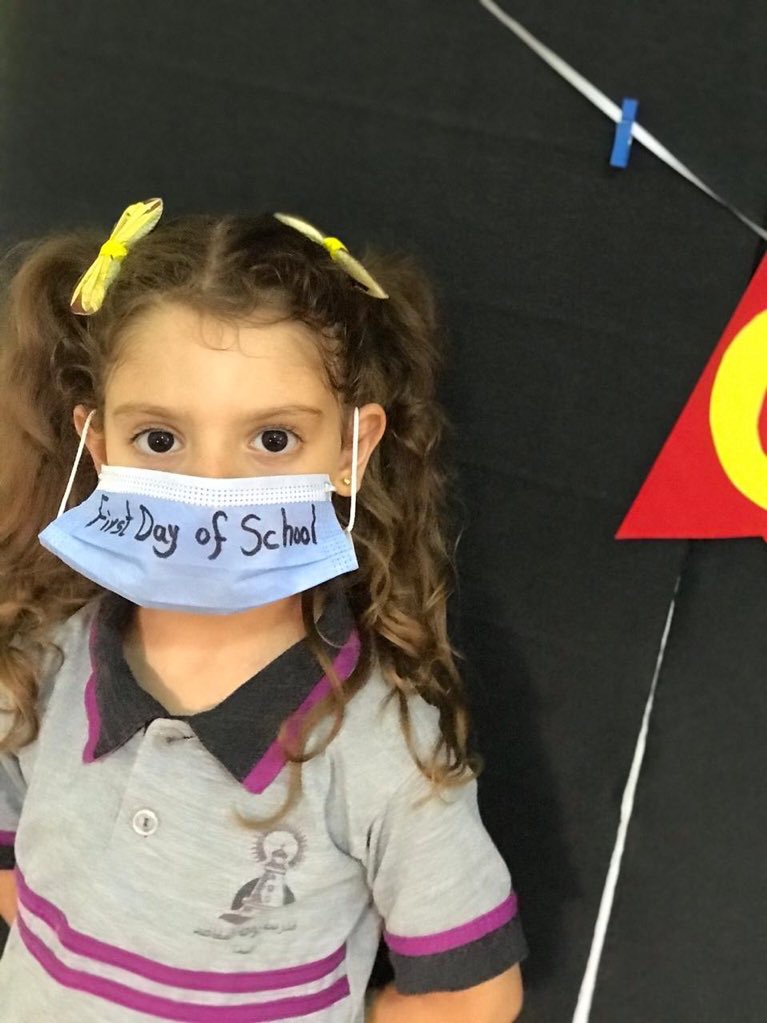 makdawhaschool's tweet photo. بشغف طفولي وفرحة لا توصف وبريق يعكس لهفة العلم كان متعلمو دوحة المقاصد جاهزين لعيش تجربة البث التجريبي🖥وما ارتداء الزي المدرسي الا دليل على شغف الطلاب للعودة الى المدرسة، أفلا نرتدي لأجلهم رداء العلم والمعرفة؟ وعد منا ببذل المستحيل حتى لا تنطفىء لهفة العلم#نتعلّم ونعلّم#Together https://t.co/1zyvsQk1cD