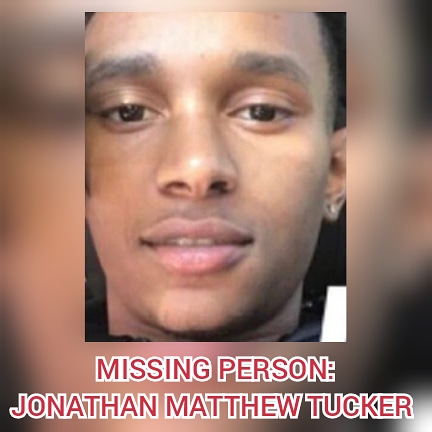 UTMinorityAware's tweet photo. PLEASE RETWEET! HELP US FIND JONATHAN MATTHEW TUCKER -LAST SEEN ON SEPT. 7 IN HAMMOND, LA! 🔍 #findjonathan #speakup #takeaction #missingperson #missing #hammond #GoViral #disappearance #hammondla #tangipahoa #helpus #hislifematters https://t.co/e5knYWILKA