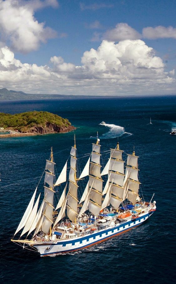 Royal Clipper
#photos #photography #boats #RoyalClipper