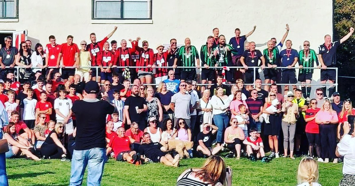 ApolloSportsCl1's tweet photo. Unbelievable scenes on Sunday... what a day! Thank you to everyone for there support #lavyday 🖤♥️🏆⚽️ https://t.co/DLf9hQgO0t