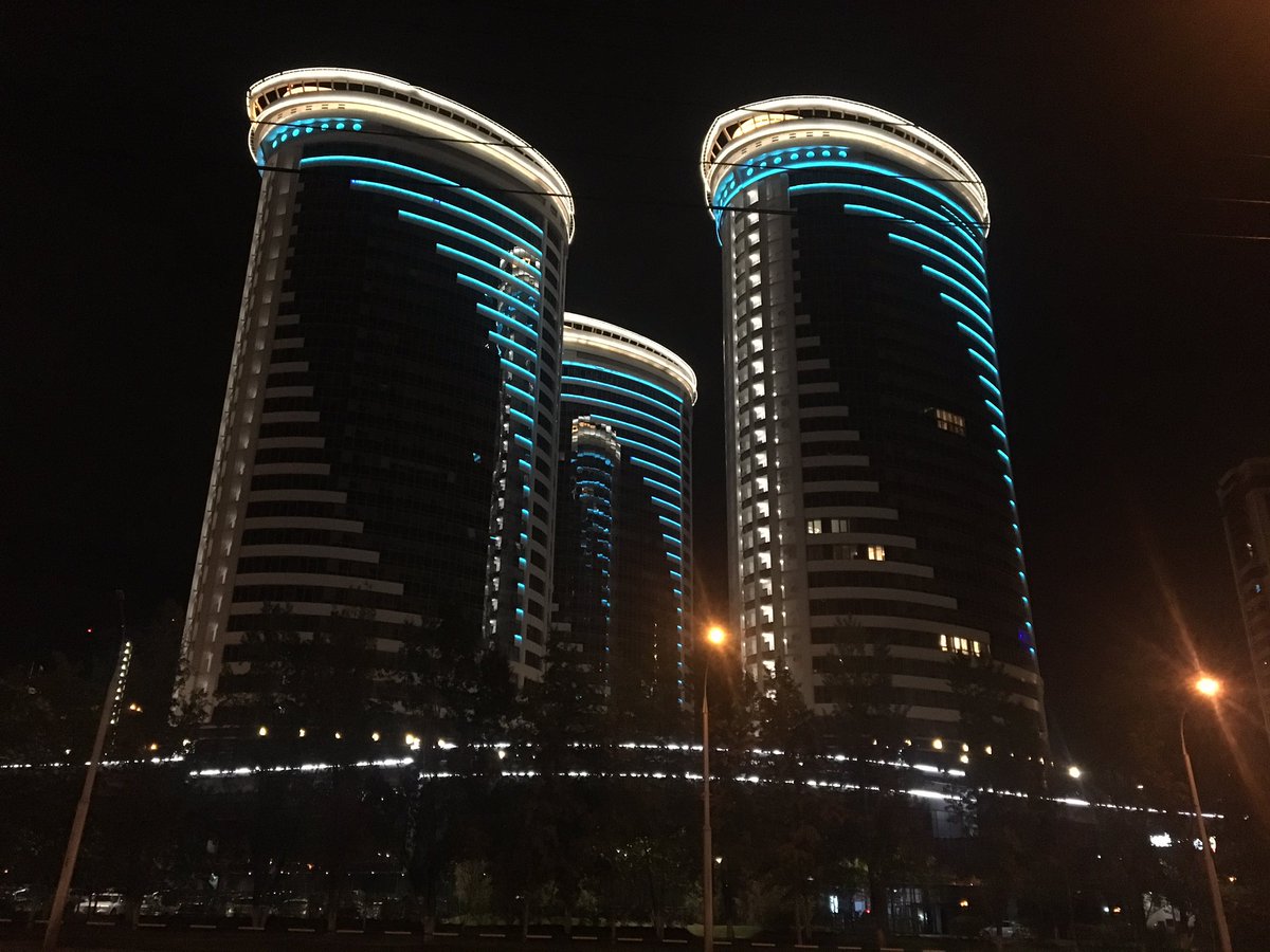 moveiton1's tweet photo. Люблю ночные города https://t.co/D85A52wiX7