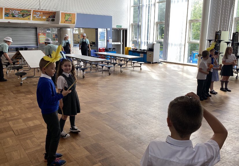 MsMillarHT's tweet photo. I reflected during lockdown when we were open for some chn, worried abt the mental health of chn, staff & parents but actually what we have found is giving chn time to express themselves, just be children & talk about emotional well-being has a positive impact #buildingresilence https://t.co/W9wkAn0ecl