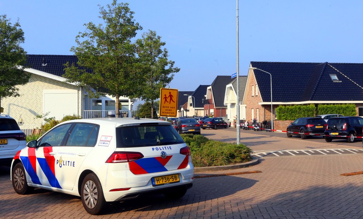 Bij een grote internationale drugsactie heeft de politie woensdag onder meer een inval gedaan in een woning aan de Sleutelbloemstraat in Den Bosch..