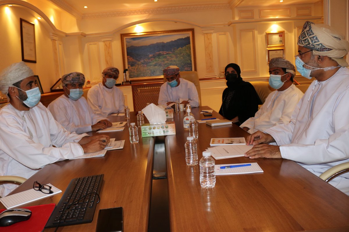 تعليمية مسقط tweet media