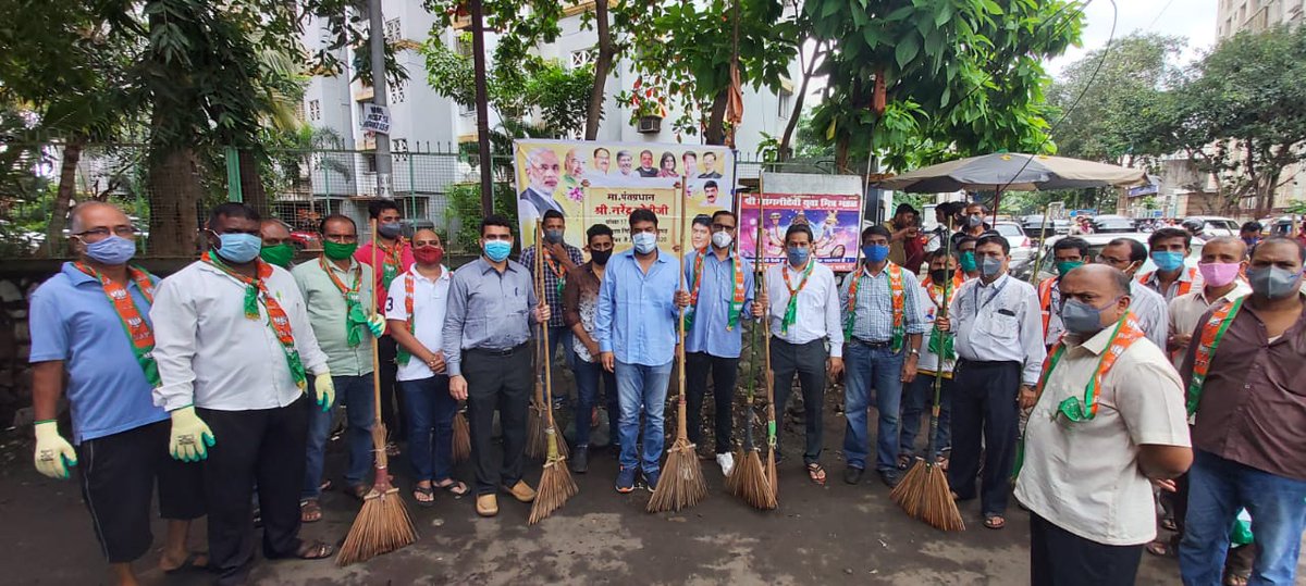 Deepakthakur_1's tweet photo. On Occasion of Birthday of Hon PM Shri @narendramodi ji
Under the Leadership of Smt @VidyaThakurBJP ji (Goregaon MLA) we did #Swachhat Abhiyan at Shankar Nagar as Part of #SevaSaptah #Ward50 #Goregaon
@Dev_Fadnavis
@poonam_mahajan @manoj_kotak @iGopalShetty
@MPLodha https://t.co/JMeeBBRfZQ