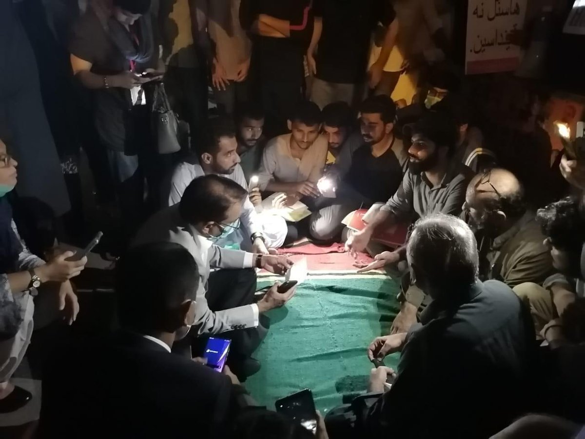 savedowhostel's tweet photo. HUNGER STRIKE CONTINUES!
Yesterday, @CommissionerKhi visited our hunger strike camp at Karachi Press Club. He  promised to solve the issue within 2 days, invited us to his office for discussion &amp; requested to call off hunger strike.
#SaveDowHostel https://t.co/sMdt8atVZs