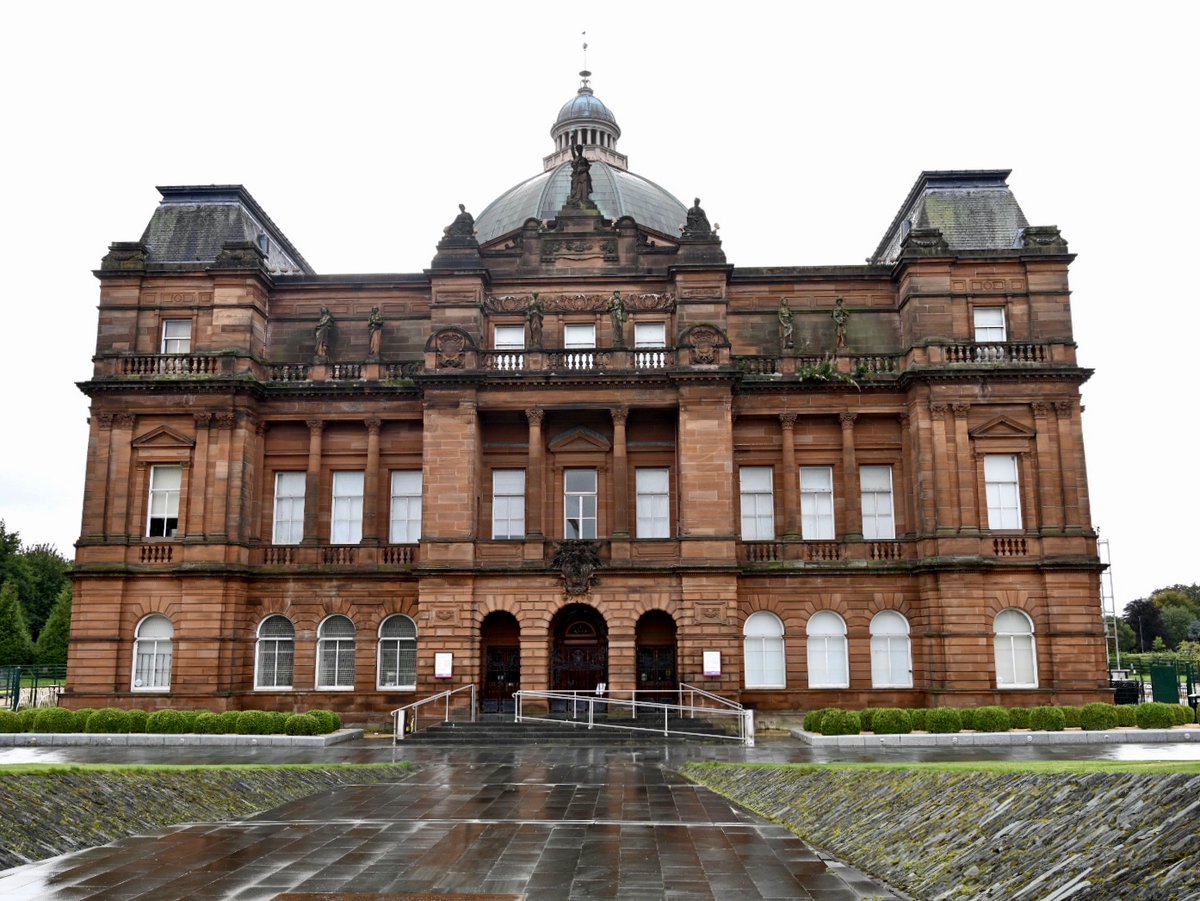 Nearby is the People’s Palace, a leading museum of women’s history. From 1974 to 1991 the curator was Elspeth King whose ground-breaking book “The hidden history of Glasgow’s women” (1993) is highly recommended. 8/25