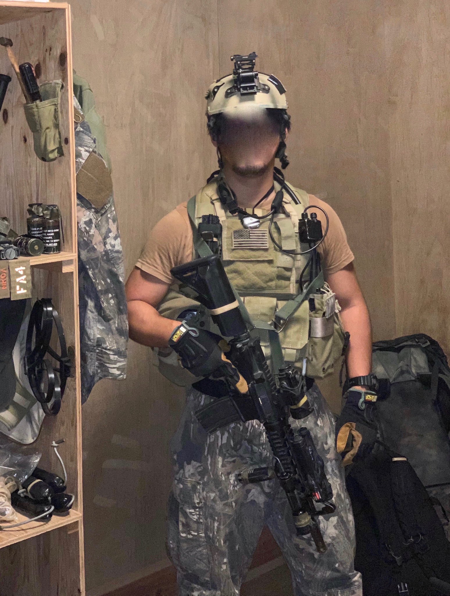 SEALs/DEVGRU装備一式 アメリカ海軍対テロ特殊部隊の再現スタイリングを解説