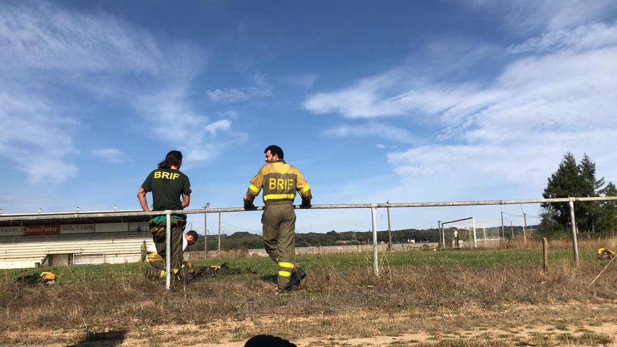 AT_Brif's tweet image. 12:35📸 @BrifDaroca regresa a su base de #Zaragoza después de colaborar en la extinción de #IIFF en #Ourense estos 3 dias.
Harán paradas en la base @briftabuyo #LeónESP y en Villares de Jadraque #Guadalajara.
Buen trabajo compañeros y buen viaje!
#IIFF
Somos #BRIF de @mitecogob