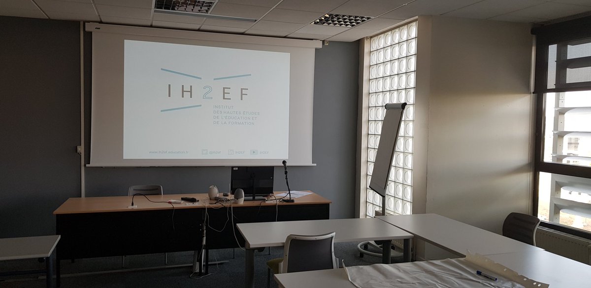 sache_martine's tweet photo. Ravie de rencontrer à l'@Ih2ef les #inspecteurs de la promotion #jeanperrin 👨🏾‍🎓👩🏼‍🎓. 
➡ Accompagner la prise de fonction #evs
➡ Appréhender le territoire, les #eple
➡ Construire son #leadership
Et le tout avec le #sourire sous le masque 😷
#expertsassocies #intelligencecollective https://t.co/HDxSfWFwyF