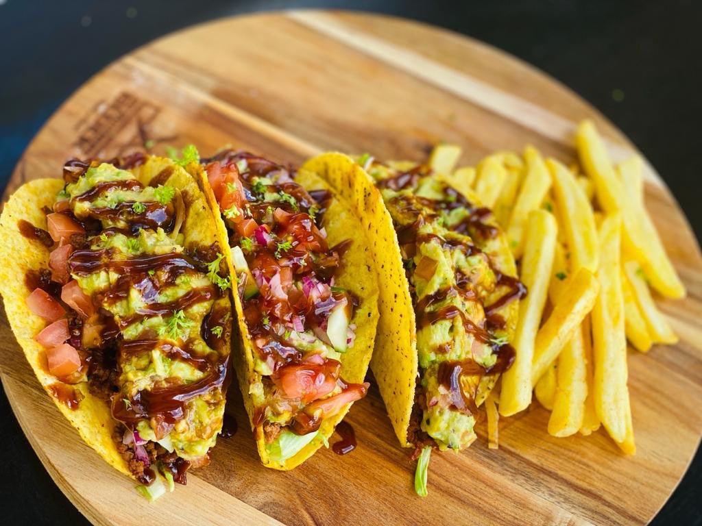 the_diginnplk's tweet photo. The Diginn Beef Tacos ๐ฎ. Here you have an option of soft or hard shell. Pictured is our hard shell.. A whole meal for R55 they will be available on Friday and Saturday. To place an order WhatsApp us on 0813868075 FULL MENU TO BE OUT TOMORROW MORNING. #thediginn #somizi https://t.co/wFrFhcO3Lz