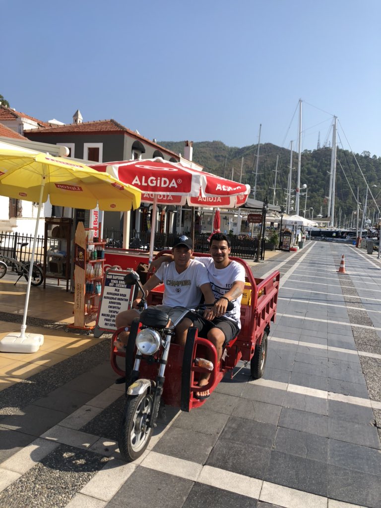 Günaydın başka getir götürünüz yoksa çıkıyoruz siteden