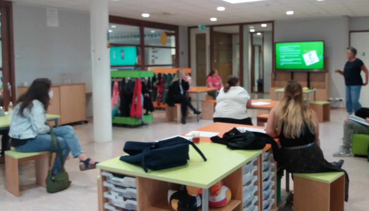 Bij TSO De Avonturijn van #KomKids zijn we dit jaar gestart met een presentatie over de executieve functies: regelfuncties, nodig om taken goed uit te kunnen voeren. Met de boot en haar onderdelen als metafoor. Zo spreken leerkrachten en TSO team dezelfde taal met de kinderen.