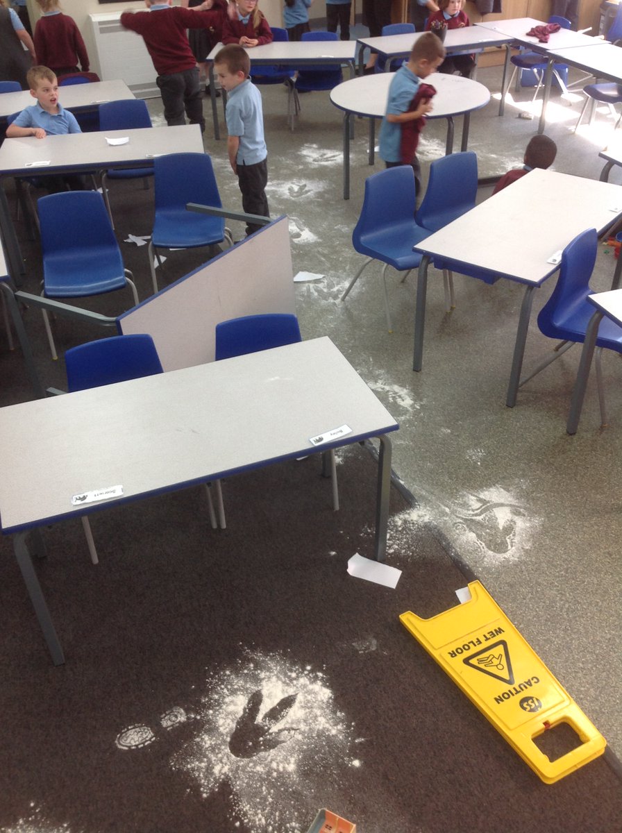 The Badgers class were so excited when we had an unexpected visitor this week. T.Rex left a letter to introduce our new dinosaur topic.