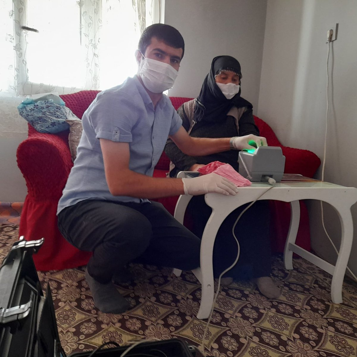 #AdresteNüfusHizmeti ile Teyzemizin Kimlik Kartı başvuru işlemini gerçekleştirdik. #BüyükNüfusAilesi #HayatınızınHerAnında yanınızda..
#HayatınHerAnındaSağlıkİçin

<a href="/sefikaygol/">Şefik AYGÖL</a> <a href="/TCNufus/">Nüfus ve Vatandaşlık İşleri Genel Müdürlüğü</a> <a href="/YusufDurani/">Yusuf Durani Dinç</a>