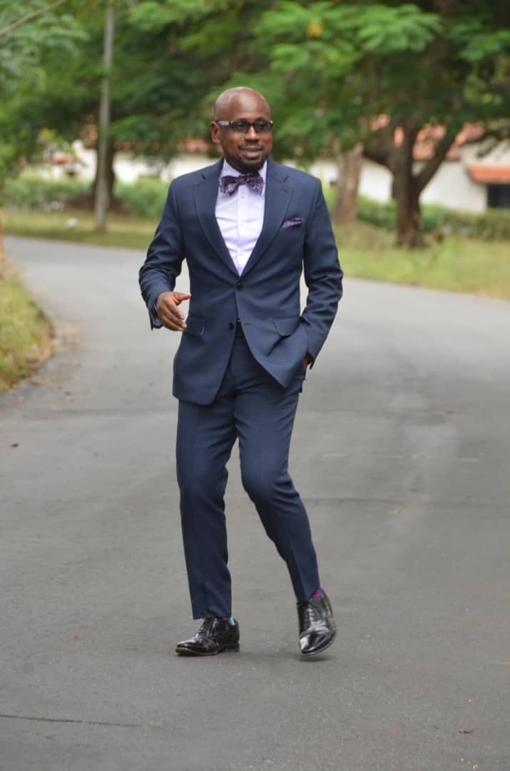 ebohinson's tweet image. O-Levels average. Lost Dad few days before A-Levels. 2nd Class Lower, but 9As &amp;amp; B+, 1st Year MBA. Joined UG at 29 without PhD, at 39, 2 doctorates + Full Prof. Though thy beginning be small, thy latter end shall greatly increase. I've been blessed with 2nd chances. U will 2!!