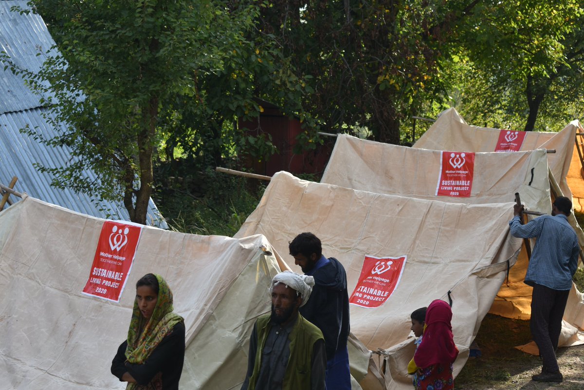 motherhelpage's tweet image. Sustainable Living Project 2020: Distributed all-weather-tents among ten gujjar families at Doodhmarg Tral.

#sustainableliving #developingcommunities
#togetherwecan