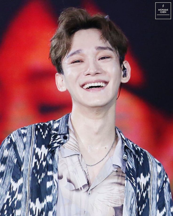 Jongdae smiling brightly to lighten up your tl:a very important thread
