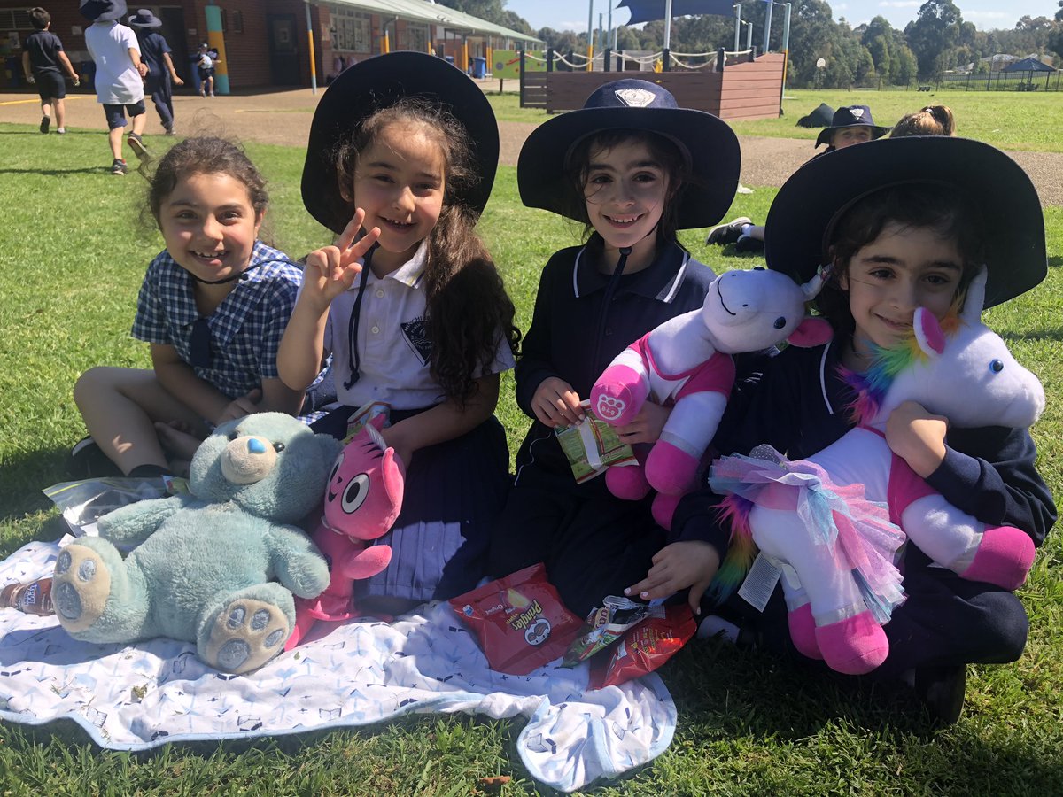 HinchinbrookPS's tweet photo. Today’s the day the teddy bears have their picnic! Happy faces at our PBL end of term celebration! #PBL #PositiveBehaviour https://t.co/KwfmL8hhny