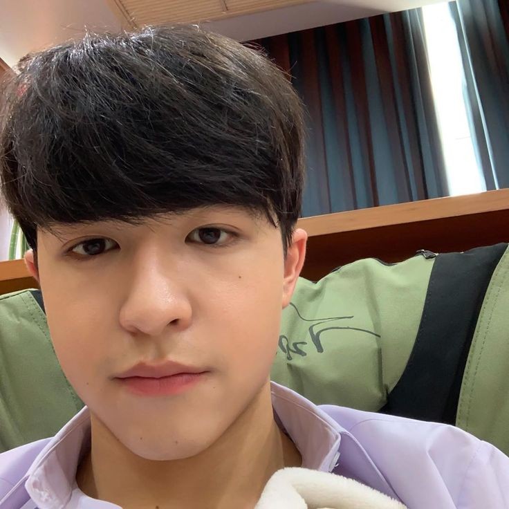 ohmpawaaat's tweet photo. A #PatWin socmed AU, wherein Patrick has been in a one-sided love with his best friend, Phuwin, who happens to have a crush on the school's basketball heartthrobN, Neo.
One day, Patrick finds a love letter in his locker. From his secret admirer? https://t.co/riqye6wR1B
