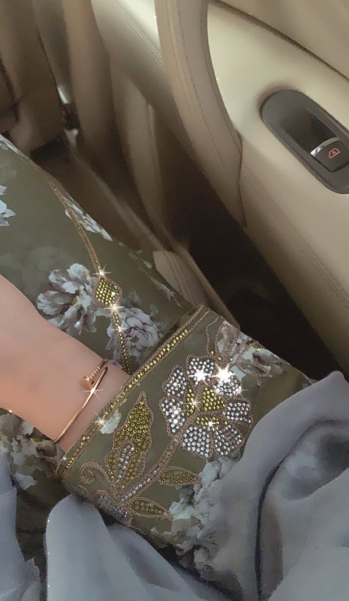 ّ (@mouuzas_) on Twitter photo 