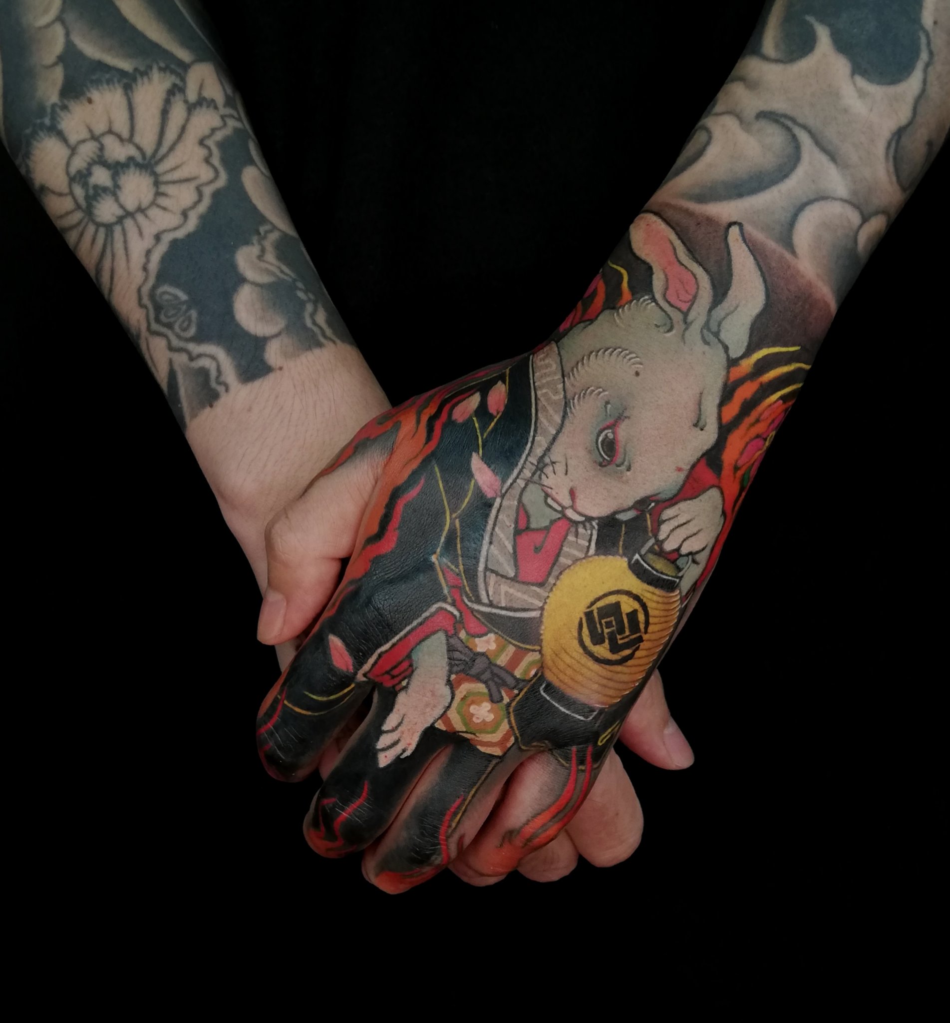 TATTOO(刺青)雑誌　希少品・貴重品(廃刊)⇨古本(美品)全12冊まとめ売り 楽天市場】TATTOO 刺青あり／宇崎竜童【中古】【邦画】中古DVD