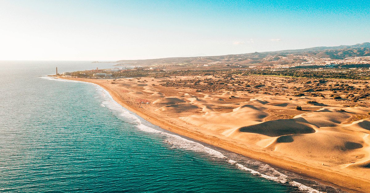 CityExpert_'s tweet photo. La isla de #GranCanaria está llena de lugares de ensueño como este: la duna de Maspalomas. Descubre todo lo que esta isla tiene para ofrecerte. Infórmate de todas las actividades y lugares para visitar en nuestras oficinas. #ExpertosenTurismo #CityExpert https://t.co/IassnEZh91