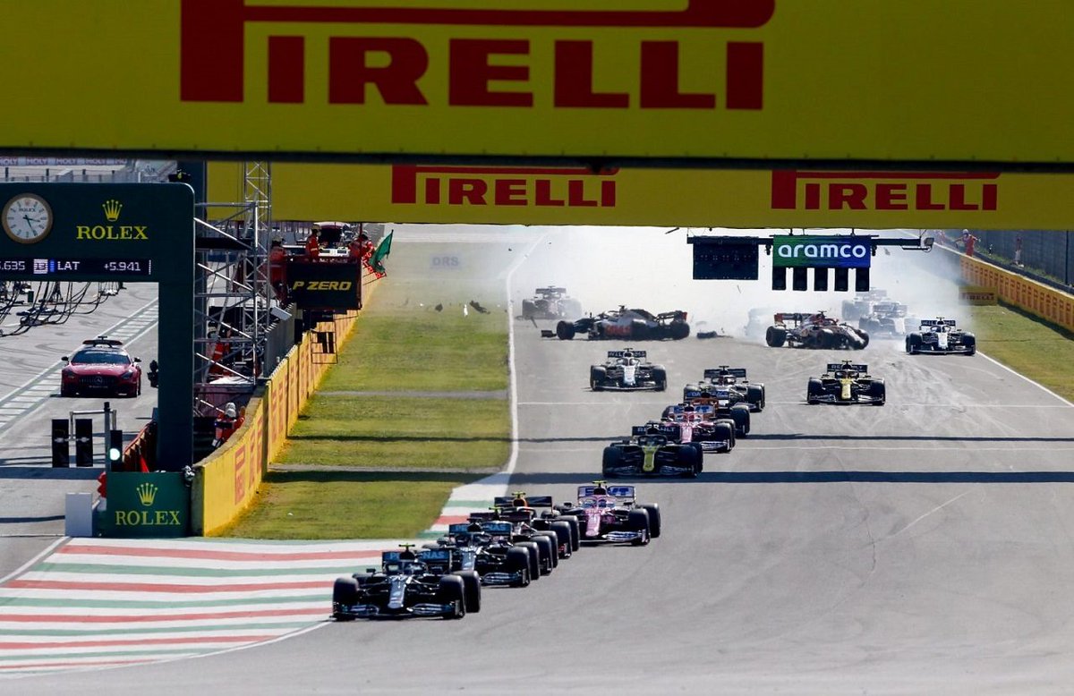 「レースを盛り上げるためのF1ルールが多重クラッシュを引き起こした」との批判にFIAレースディレクターが不快感 as-web.jp/f1/625093 #2020年F1ニュース #F1 #f1jp #F1トスカーナGP