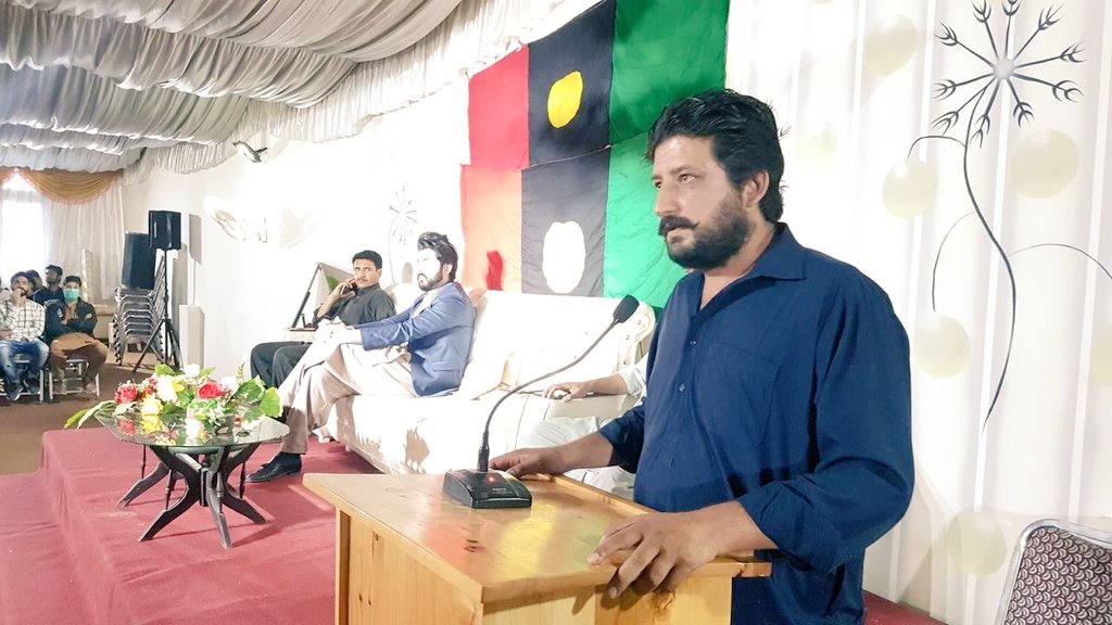 psfgbmc's tweet photo. یوتھ کنونشن سکردو
پی وائی او گلگت بلتستان کے صوبائی صدر بابو استوری کا یوتھ سے خطاب۔۔۔
@BBhuttoZardari  @QamarKairaPPP  @PPP_Org  @MediaCellPPP  @Mustafa_PPP  @AseefaBZ  @BakhtawarBZ  @AAliZardari https://t.co/uCLBJr2OLP https://t.co/WzFbG5VPQM