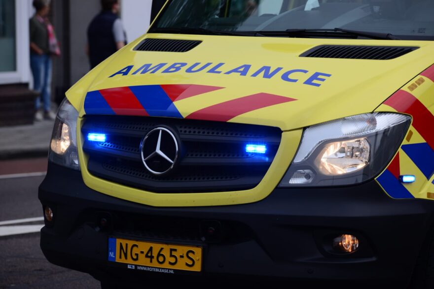 Man (19) gewond na steekpartij Keizerstraat Rotterdam -..