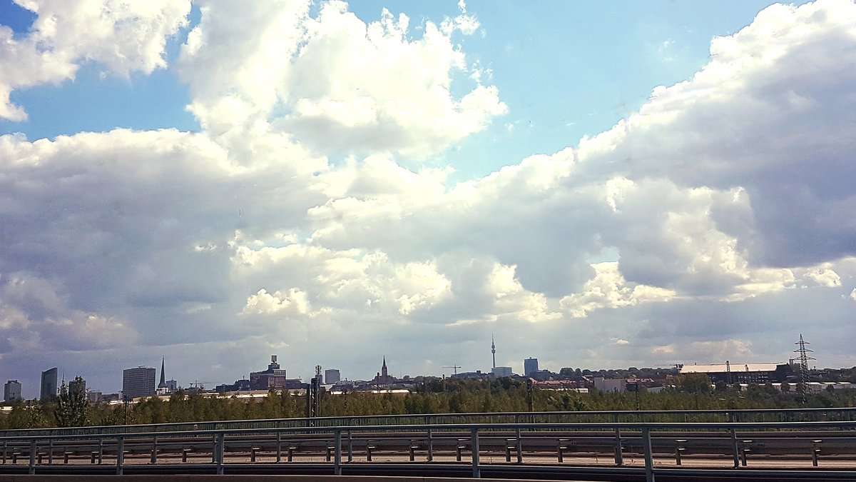 messirolive's tweet photo. Mal ne Radtour nach #Dortmund Flughafen und Phönixsee💪 #Ruhrgebiet https://t.co/pXUDFyZLAJ