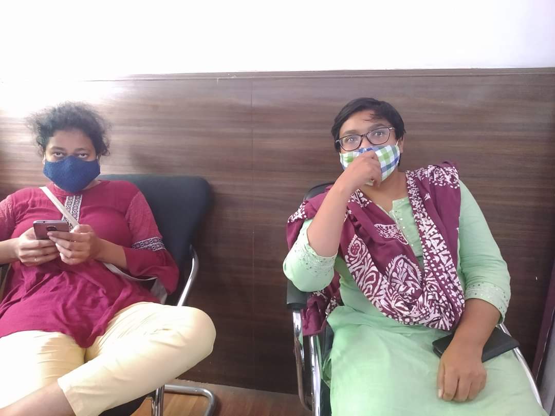AISA_tweets's tweet photo. Friends, today after AICCTU protest against Wage Code Bill in front of Shram Shakti Bhawan, @DelhiPolice has detained several activists. Police has taken them to different Police stations! Shweta &amp; Madhurima, both JNU students were taken to &amp; detained at Parliament Street PS. https://t.co/r3XbzydNuw