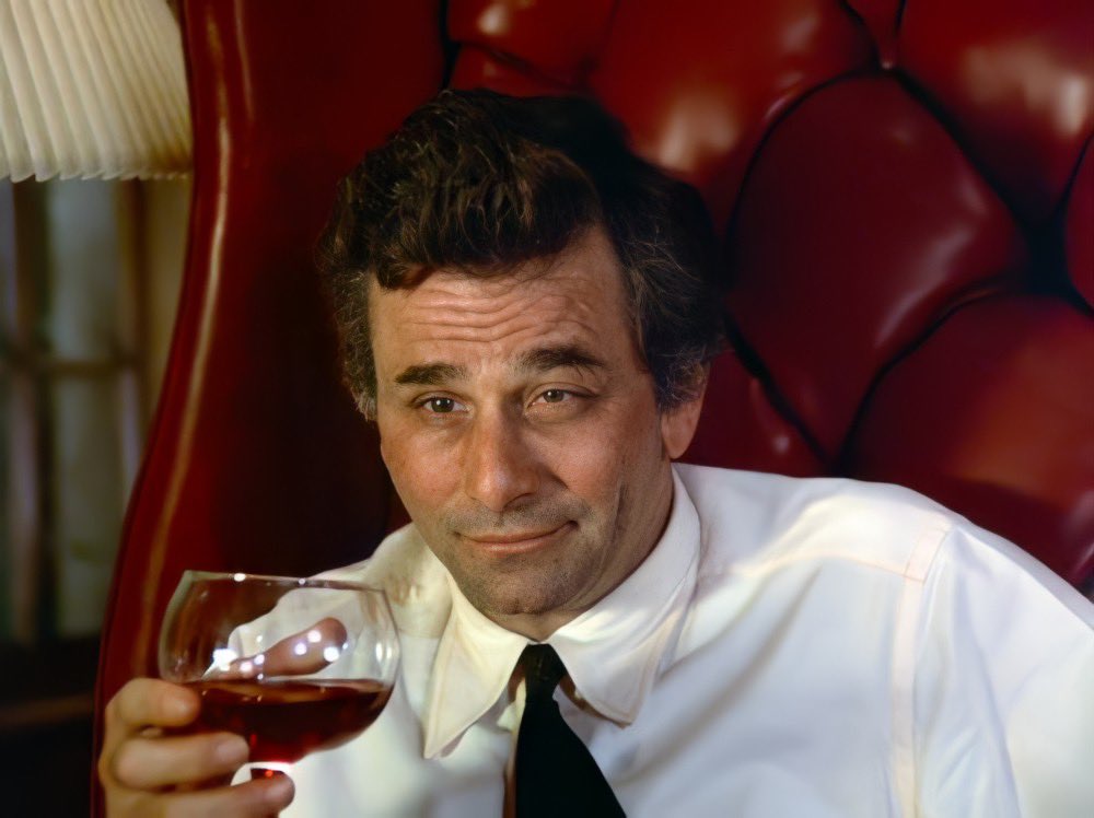 Lieutenant Columbo tweet media